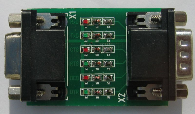 RS232-Kontroll-LEDs auf Durchreich-Platinchen, Oberseite